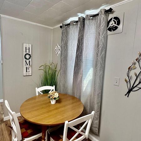 Cozy Buffalo Home-Sleeps 3 Lackawanna Ngoại thất bức ảnh